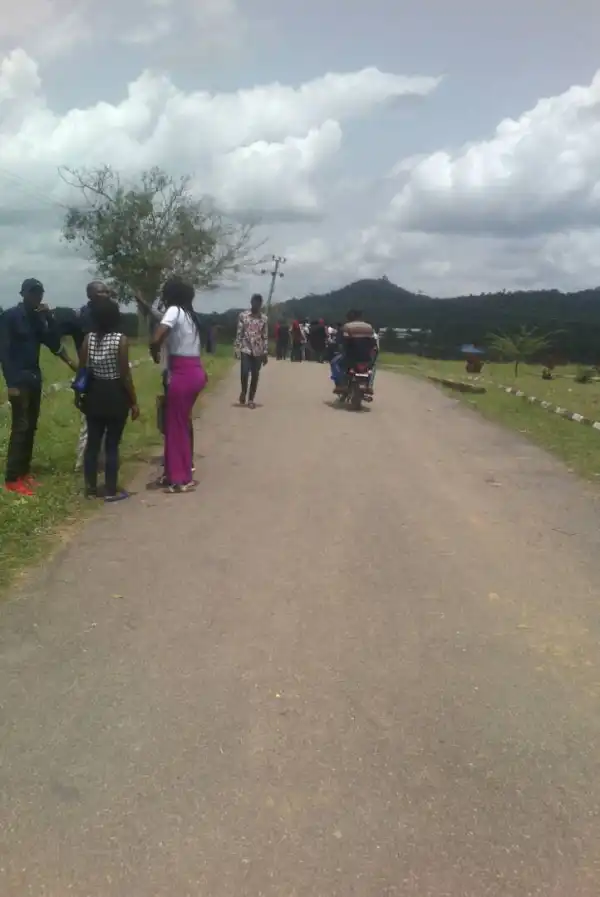 Airforce Men Invade UNIOSUN Ipetu Ijesha Campus, Injure Students [Photos]